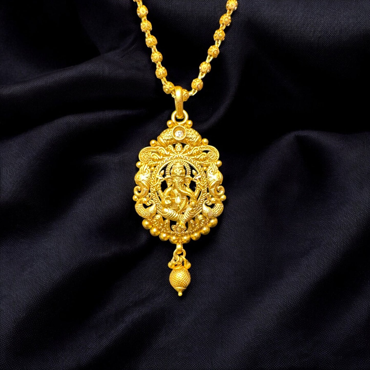 Beautiful Ganeshji Pendant Set in Gold with Jhumka