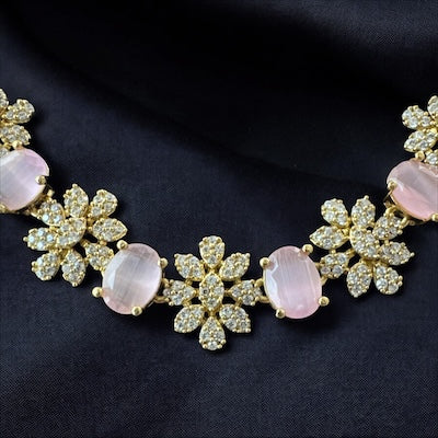 Radiant Antique Finish AD Necklace Set in Pastel Pink